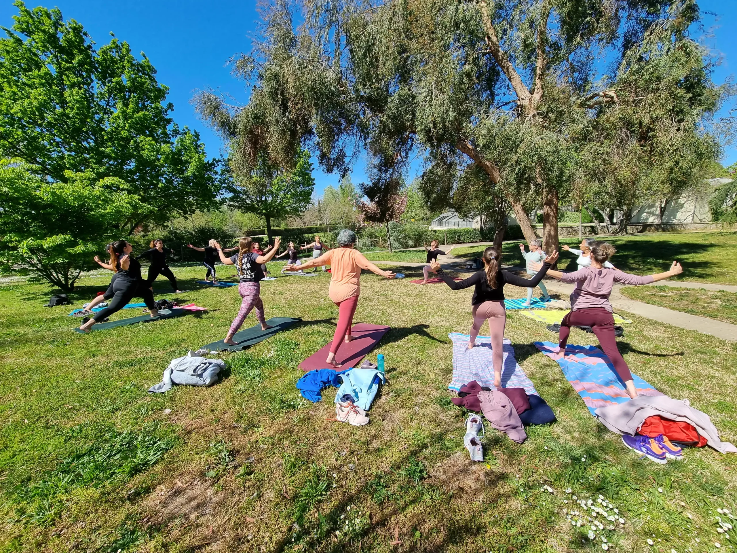 Small Groupe, Yoga en extérieur